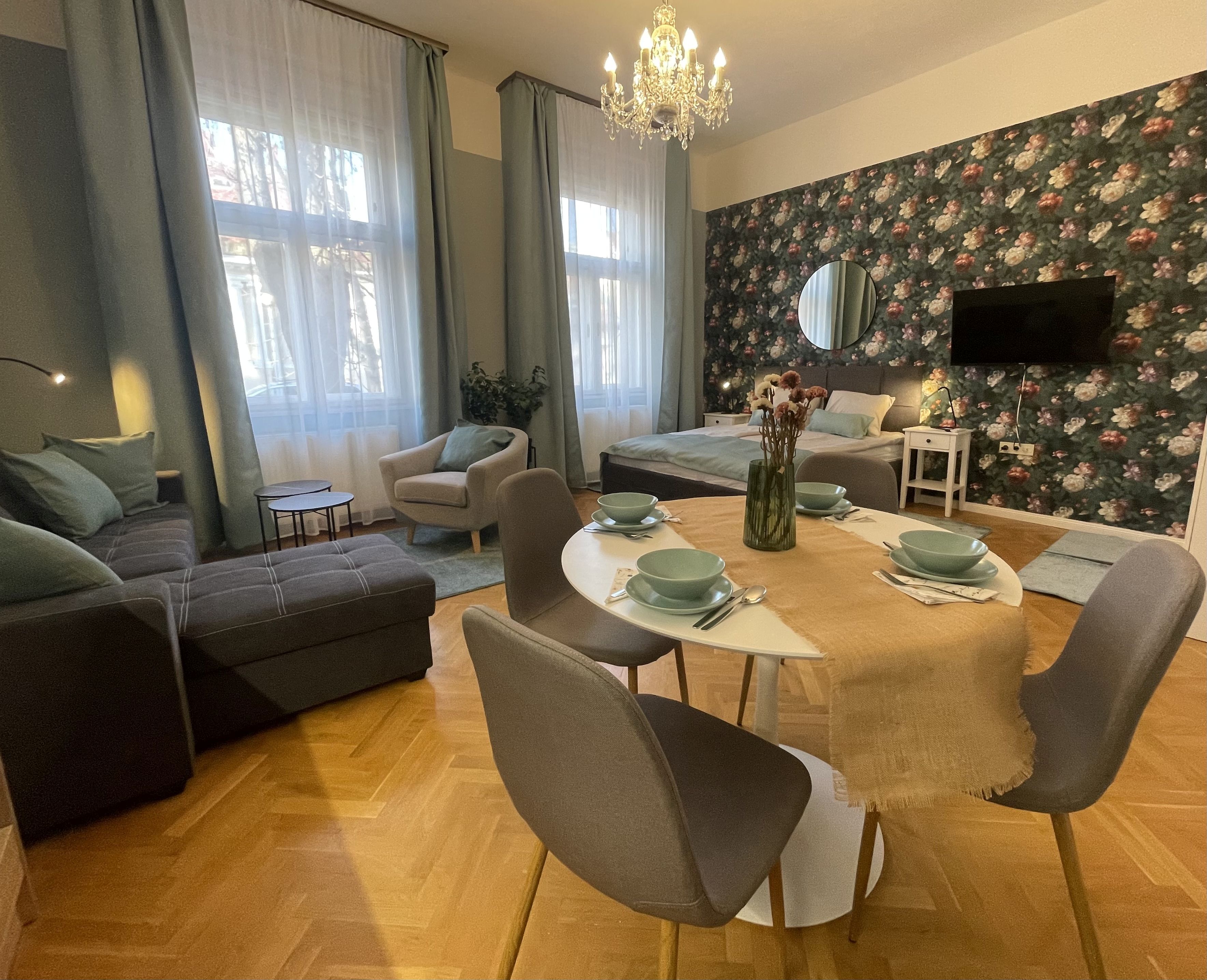 Flora Apartman